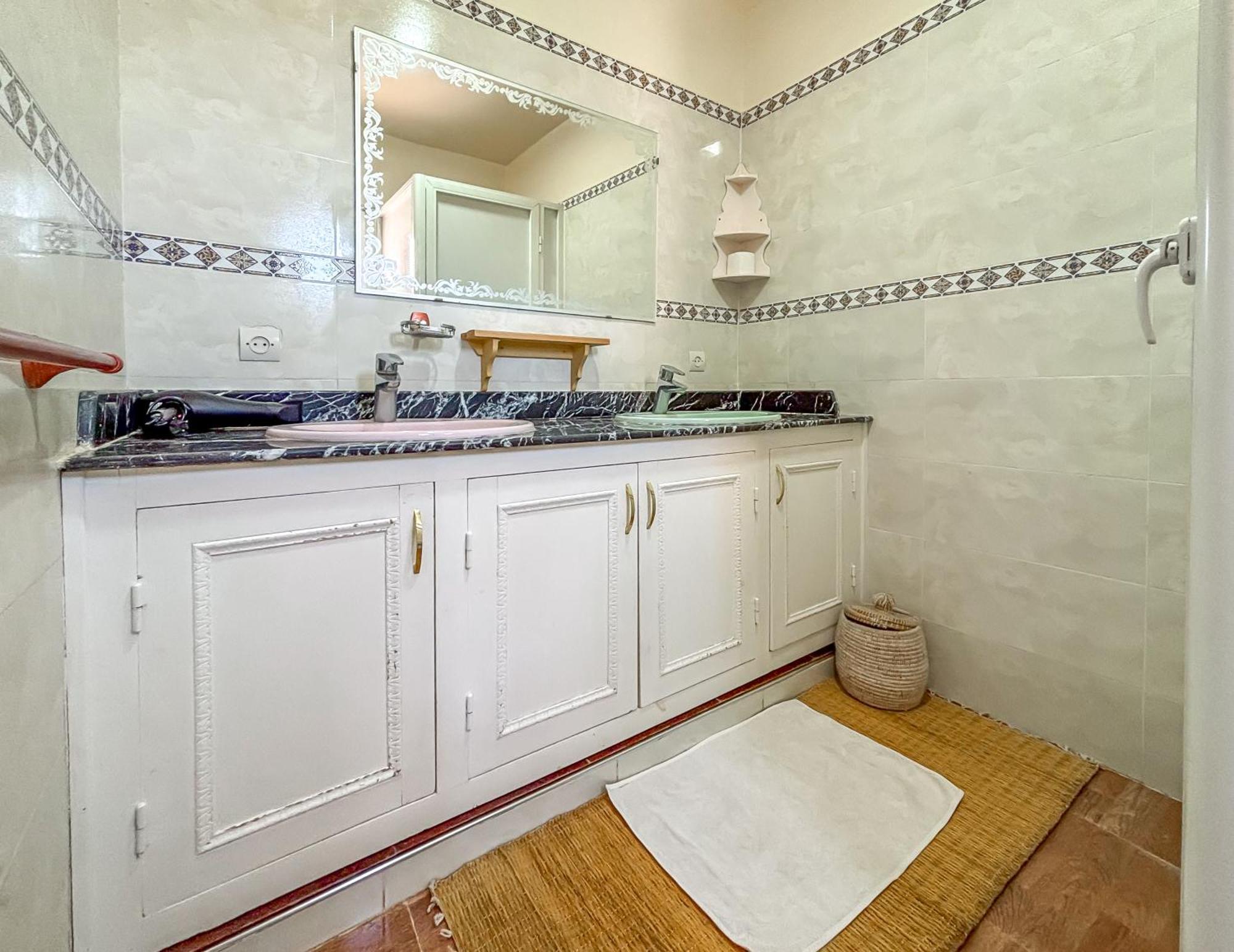 مبيت وإفطار Sidi Abdallah Ghiat Le Bleu House المظهر الخارجي الصورة