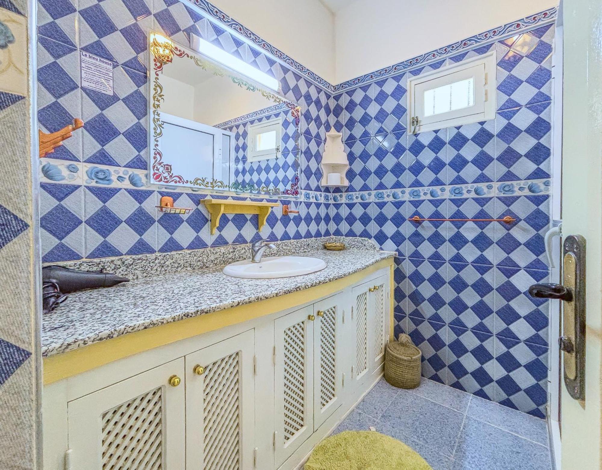 مبيت وإفطار Sidi Abdallah Ghiat Le Bleu House المظهر الخارجي الصورة
