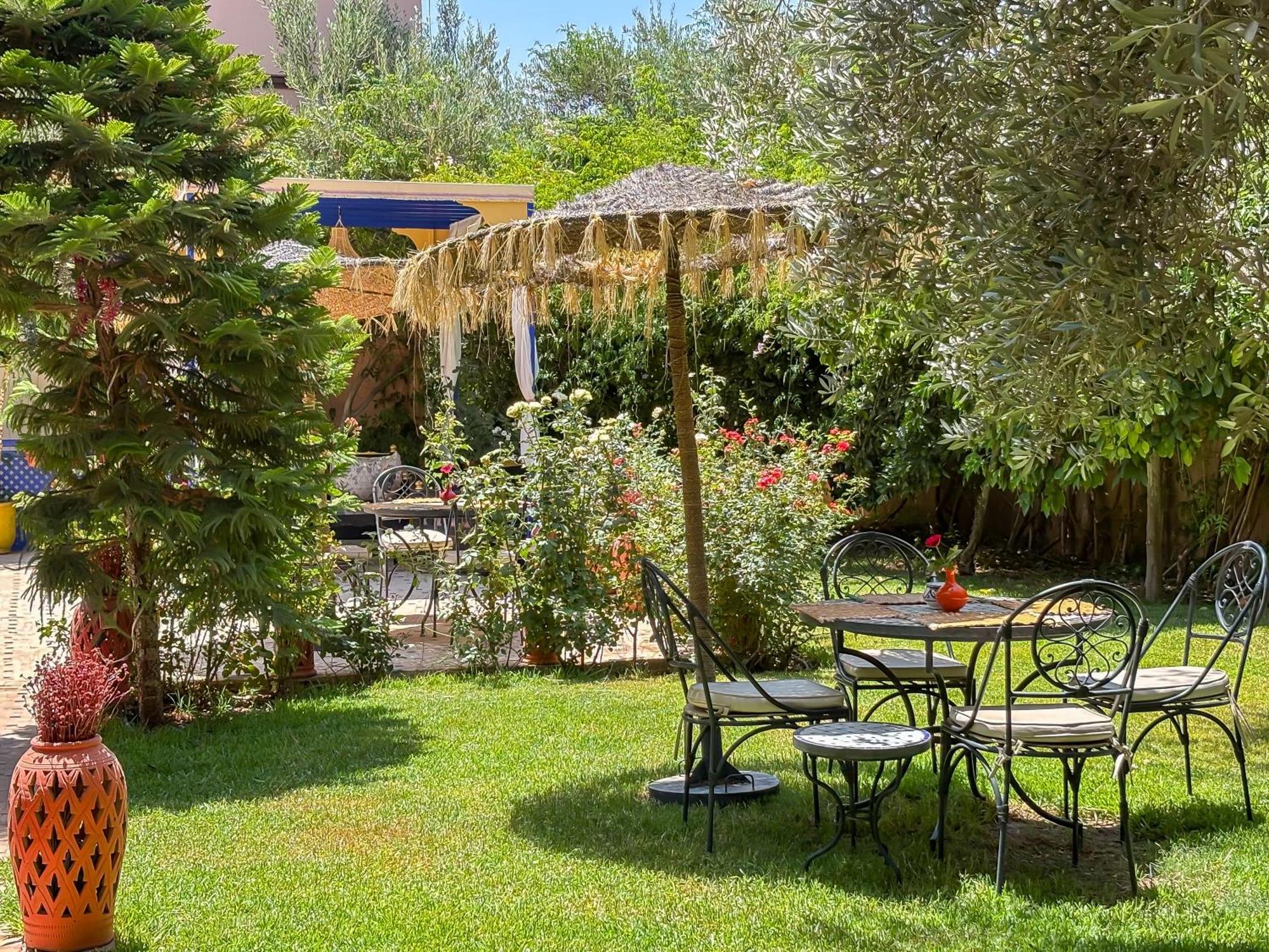 مبيت وإفطار Sidi Abdallah Ghiat Le Bleu House المظهر الخارجي الصورة